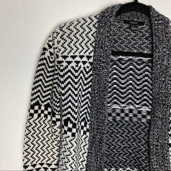 Aztec Print Monochrome Cardigan Sweater - Picture 3 of 6